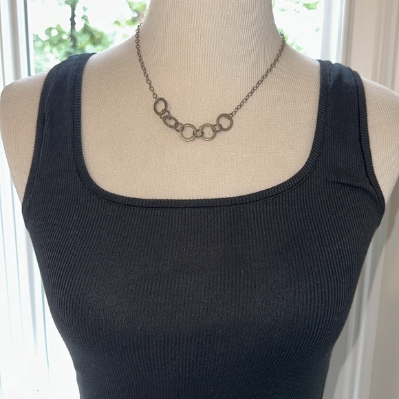 SKIMS Black Cropped Ribbed Tank, Large, NWOT - Picture 2 of 6